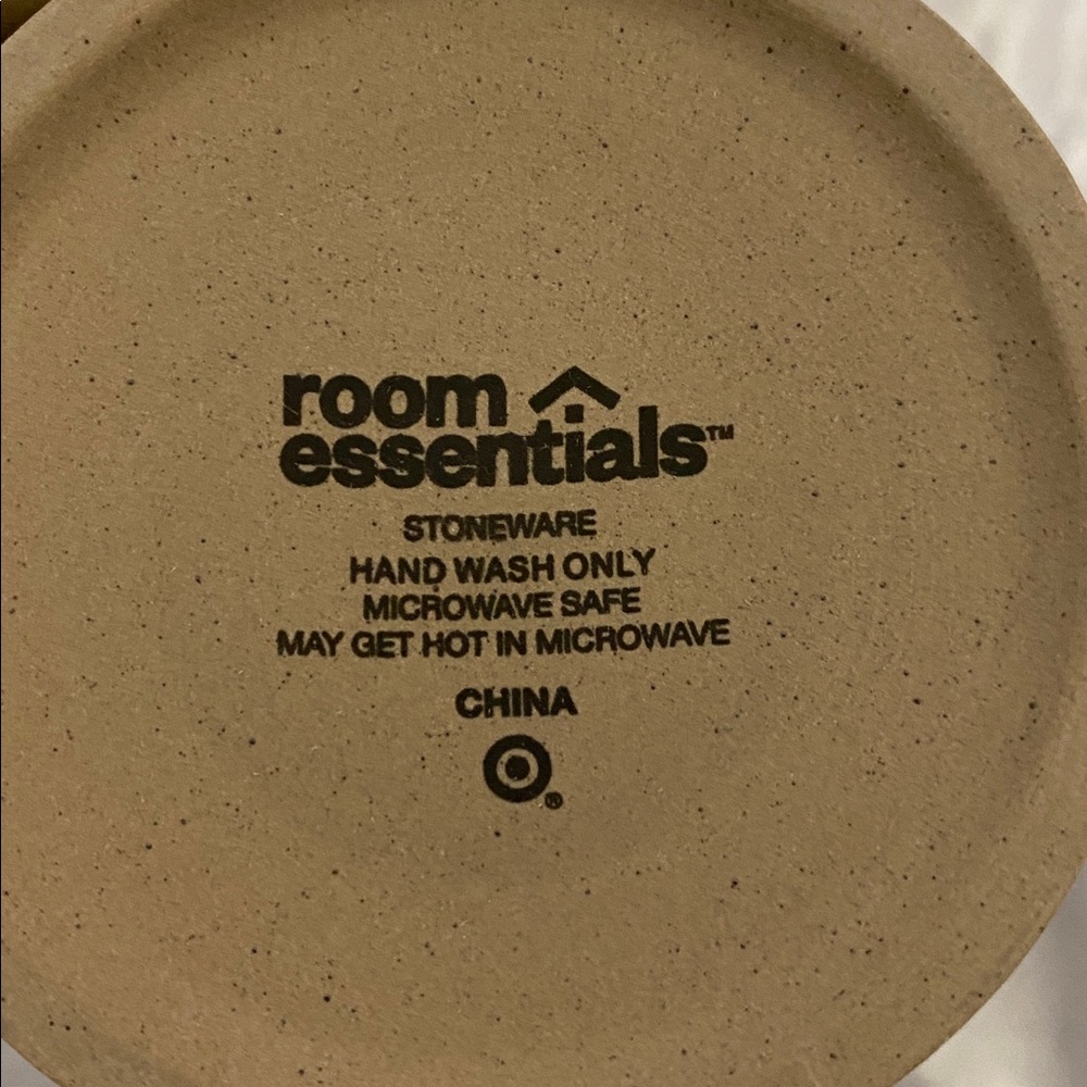 Room Essentials Tan Stoneware Mugs “ABUELA” meaning grandma. Set of 2 - Picture 3 of 7